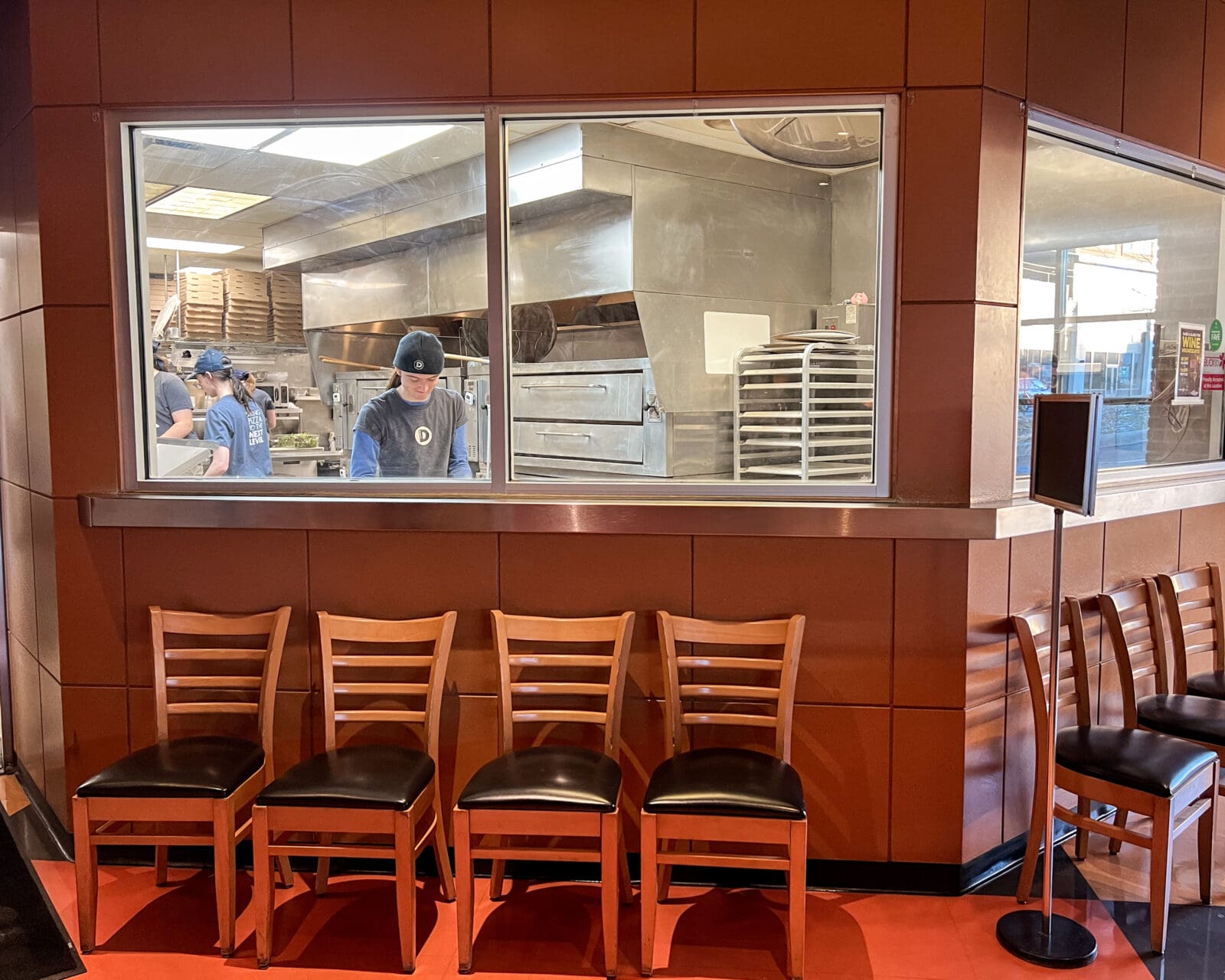 Dewey's Pizza - Grandview pizza window